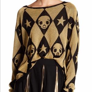 💀NWOT Black & Gold Skull Print Knit Top by TOV💀